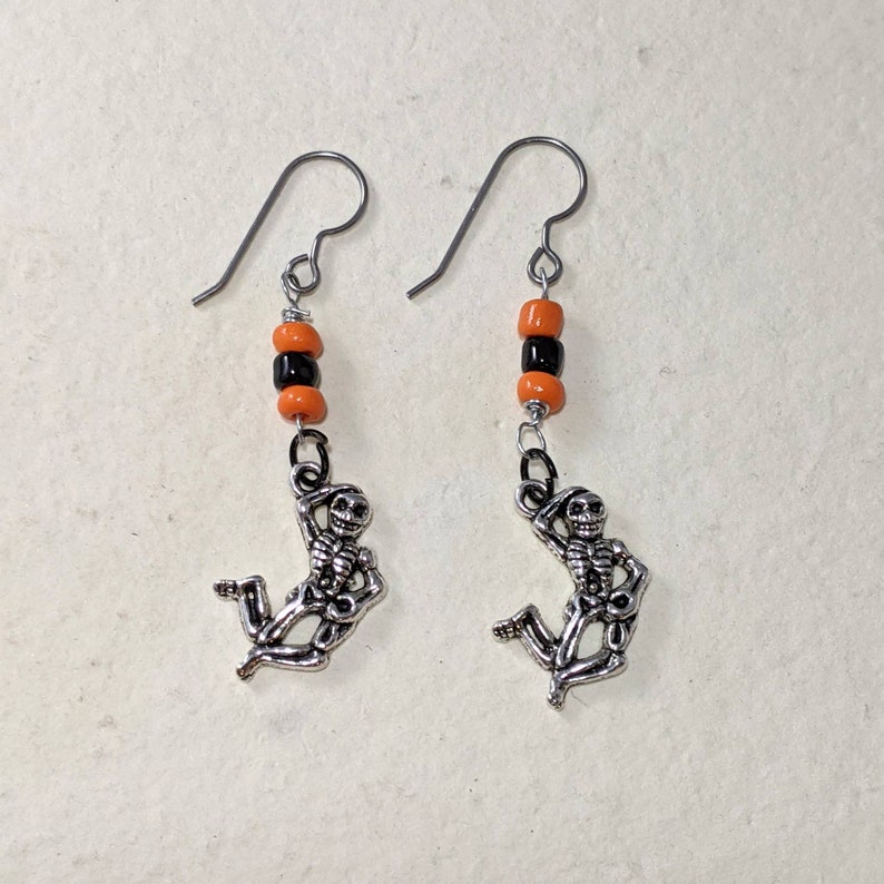 Dancing Skeleton Earrings, Halloween Jewelry, Orange and Black Seed Beads, Skulls, Pumpkin, Darkness, Jewellery image 1