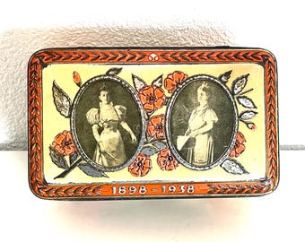 Vintage Dutch Royal Jubilee Zinn 1898-1938 Wilhelmina Lithographed Metal Box Sammlerstück
