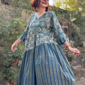 Indigo blue and ecru dress is a tiered cotton dress from hand printed fabrics. Hand embroidery decorates the pocket. zdjęcie 2