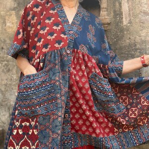 Kaftan tunic in hand printed cotton image 7