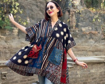 Kaftan tunic in hand printed cotton. Indigo and red with black and white polka dots