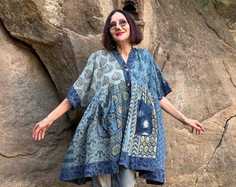 Kaftan tunic in hand printed cotton.