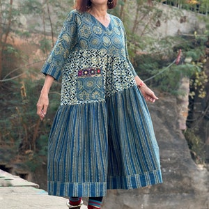 Indigo blue and ecru dress is a tiered cotton dress from hand printed fabrics. Hand embroidery decorates the pocket. zdjęcie 5