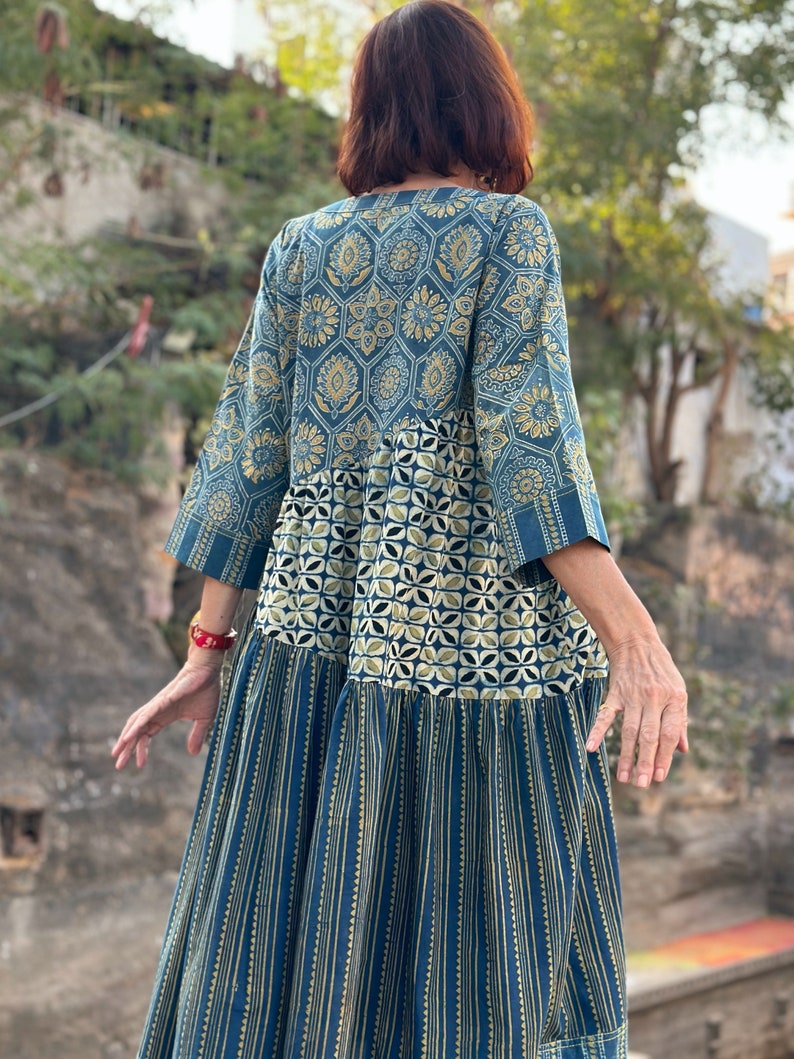 Indigo blue and ecru dress is a tiered cotton dress from hand printed fabrics. Hand embroidery decorates the pocket. zdjęcie 10