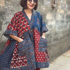 Kaftan tunic in hand printed cotton image 4