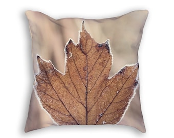 Leaf Pillow Cover, Fall Pillow Cover 18x18, Fall Pillows, Autumn Pillow Cover, Autumn Decor, Fall Pillow Cover, Halloween Pillow, Leaf Decor