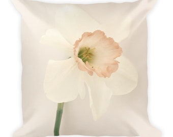 Daffodil Pillow Cover, White Spring Flower Pillow, Spring Pillow Cover, Easter Flower Pillow,  Daffodil Decor, Daffodil Decorations