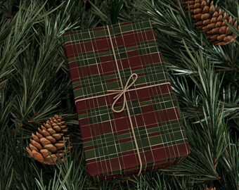 Classic Green Tartan Plaid Wrapping Paper | Traditional Christmas Gift Wrap | Festive Holiday Plaid Gift Wrap | Festive Wrapping Paper