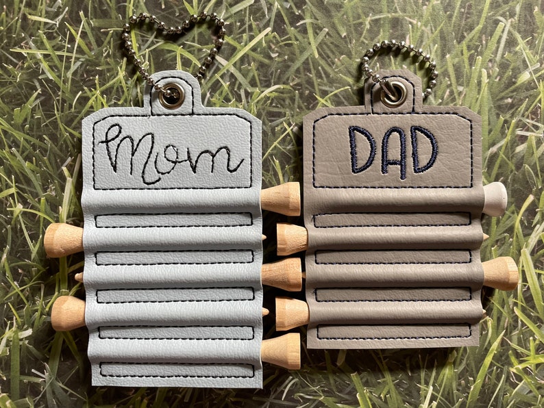 Dad or Mom golf tee holder, vinyl tag or keyfob made to order image 2