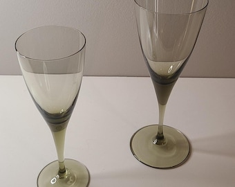Vintage Olive Green Wine Glasses - Mid Century Modern Hand Blown Barware - Set of 2