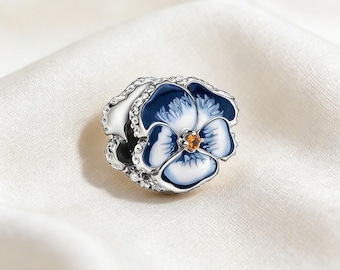 Charm de flor de pensamiento azul de plata de ley 925 / Charm colgante compatible con Pandora / Regalo para mujeres y niñas