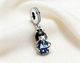 Charm colgante de muñeca japonesa con kimono azul, plata de ley 925, compatible con pulseras Pandora. Regalo perfecto para niñas y mujeres.