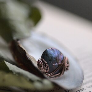 Full Moon Ring, US size 8 or 6.5, Witchcraft Moon Jewellery, Gypsy Gray Freshwater Pearl Moon Ring, Gift for a Witch image 4