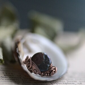 Full Moon Ring, US size 8 or 6.5, Witchcraft Moon Jewellery, Gypsy Gray Freshwater Pearl Moon Ring, Gift for a Witch image 5