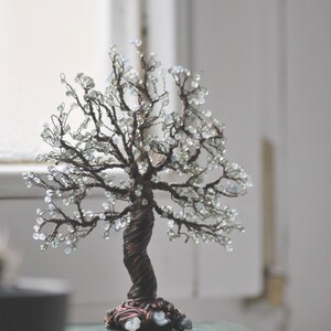 Sculpture d'arbre de vie, décoration d'arbre en cuivre, sculpture d'arbre en fil de fer avec perles d'apatite et d'aigue-marine, cadeau de pendaison de crémaillère image 3