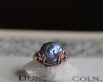 Full Moon Ring, US size 8 or 6.5, Witchcraft Moon Jewellery, Gypsy Gray Freshwater Pearl Moon Ring, Gift for a Witch