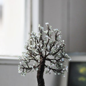 Sculpture d'arbre de vie, décoration d'arbre en cuivre, sculpture d'arbre en fil de fer avec perles d'apatite et d'aigue-marine, cadeau de pendaison de crémaillère image 6