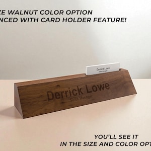 Personalized Engraved Desk Name Plate, Custom Name wedge, Custom Desk Name Sign, Office Walnut Desk Plate, Corporate Office Gifts Bild 4
