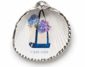 Cockle Shell Trinket Dish | Coastal Jewelry Holder, Beach House Decor