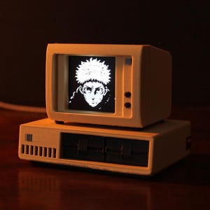 Reproductor de animación MiniAT V2 IBM 5150: pantalla OLED, personalizable, teclas mecánicas (creado por un aficionado).