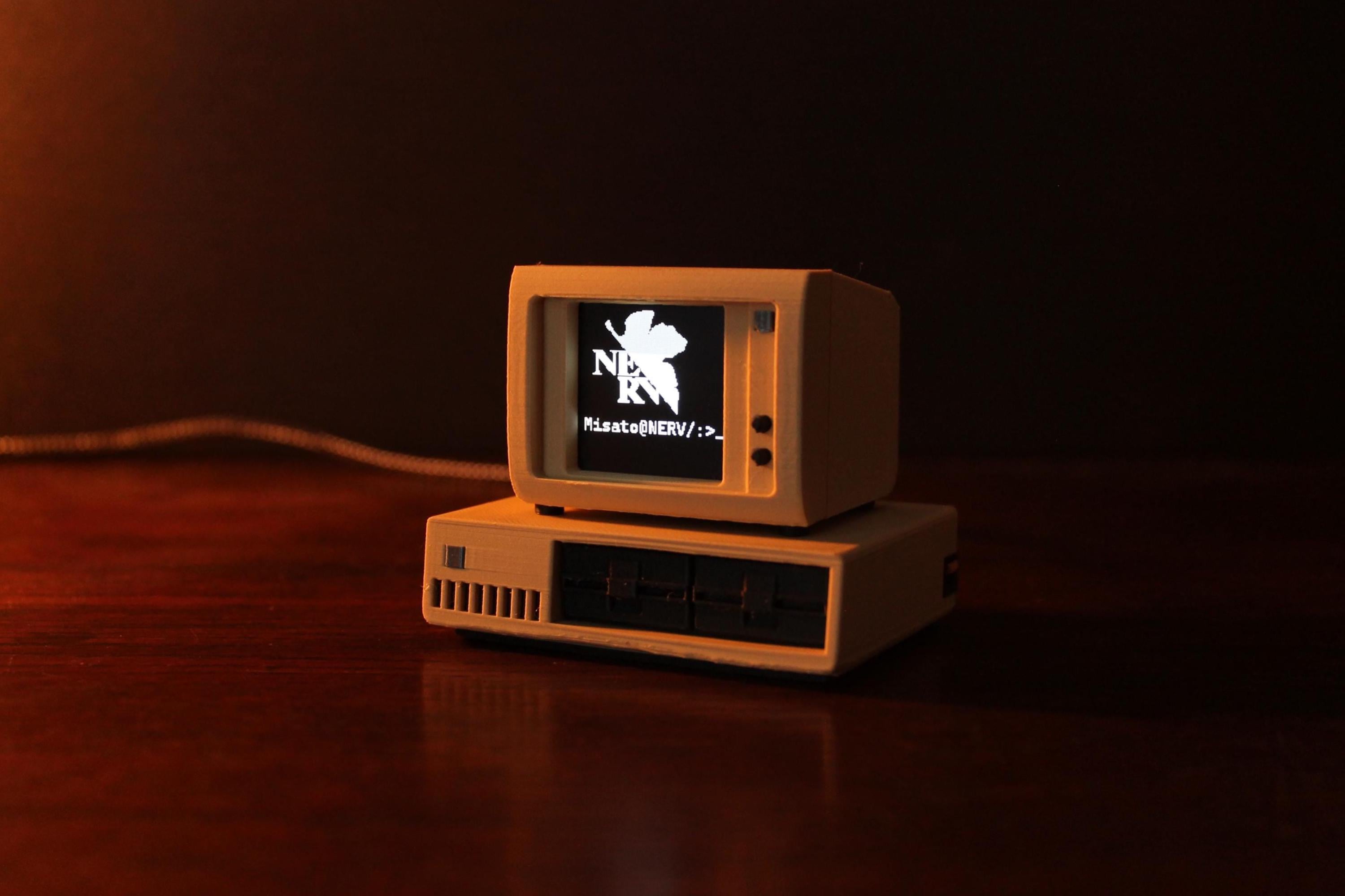 Miniat IBM 5150 Animation Player – OLED Display, Customizable