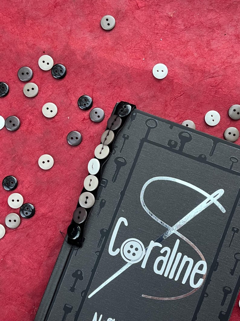 Coraline - Neil Gaiman (Special Edition Rebind) Button Ribbon