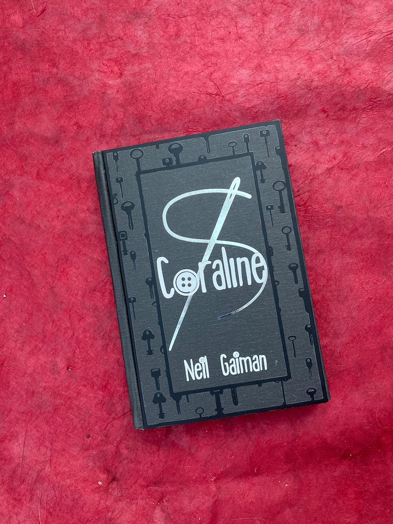 Coraline - Neil Gaiman (Special Edition Rebind) None