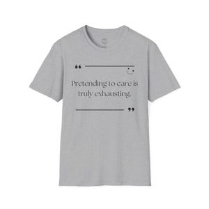 Maglietta unisex &quot;Casual Disrespect Softstyle&quot;, maglietta sarcastica divertente, maglietta con tipografia audace, abbigliamento da lavoro passivo-aggressivo, maglietta in cotone di alta qualità