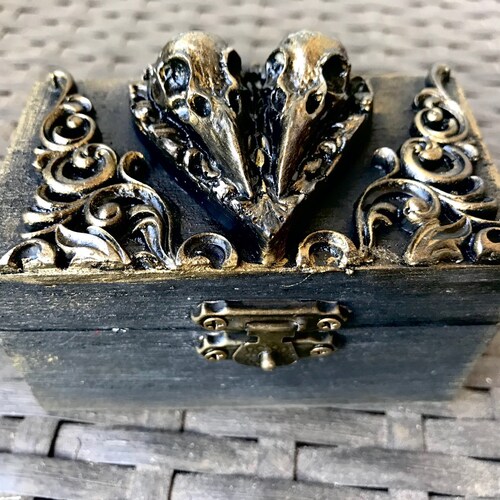 Wooden Box, Decorated jewellery box, Wood Storage Box, Gift Box, Keepsake Box, Trinket Box, Bird Skull, Heart Box