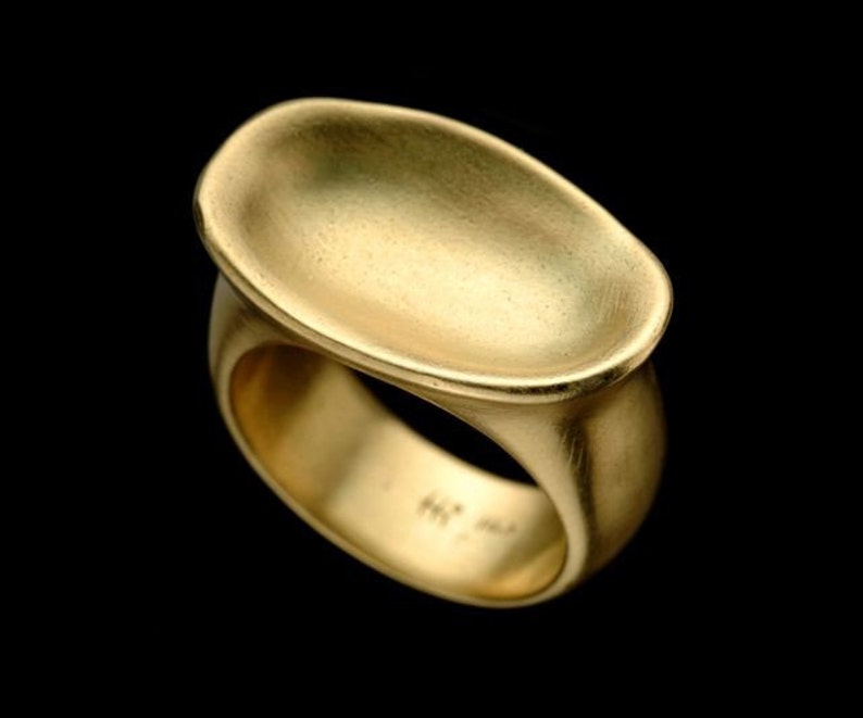 18k Solid Gold Statement Ring18k Solid Gold Oval Curved Ring Etsy