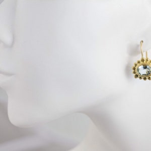 22 k Solid Gold Sonne Blume Ohrringe mit Aquamarin, März Birthstone, alten Stein Einstellung Technik, feine Schmuck Bild 4