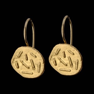 22k Solid Gold Earrings,Antique Style Gold Earrings, Fine jewelry.