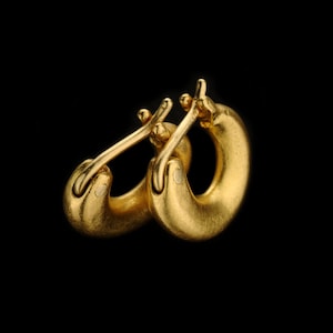 Classic Small 22k Solid Gold Click-in Hoop Earrings, Fine Jewelry, Unisex Earrings, Men Earrings. image 3