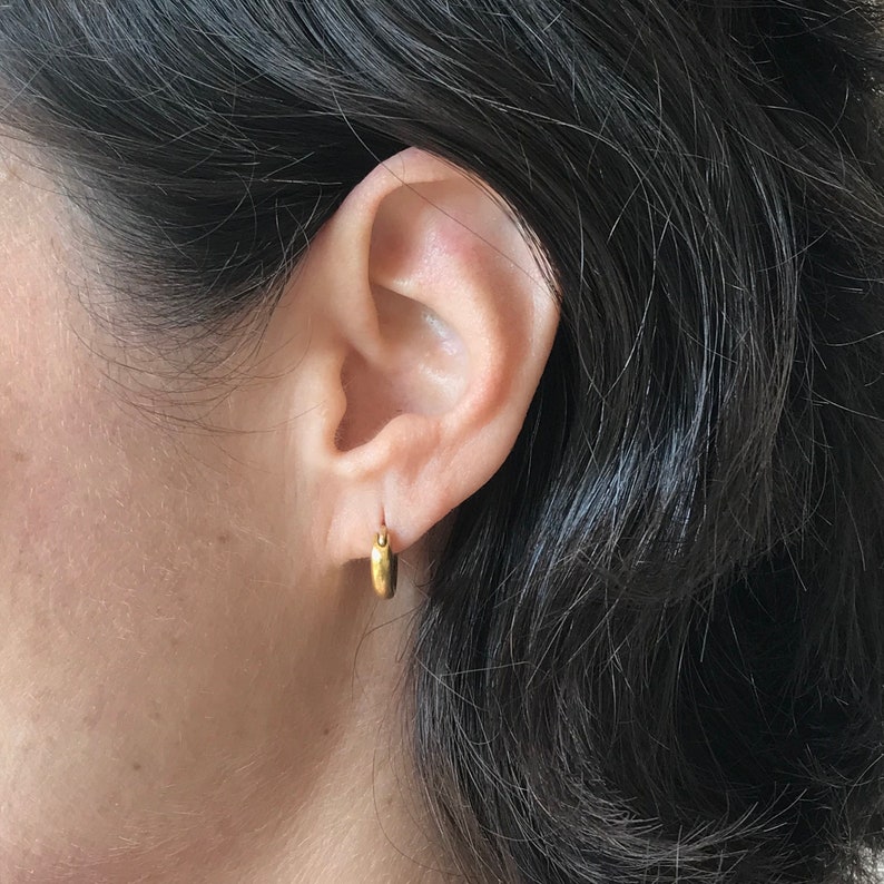 Classic Small 22k Solid Gold Click-in Hoop Earrings, Fine Jewelry, Unisex Earrings, Men Earrings. image 7