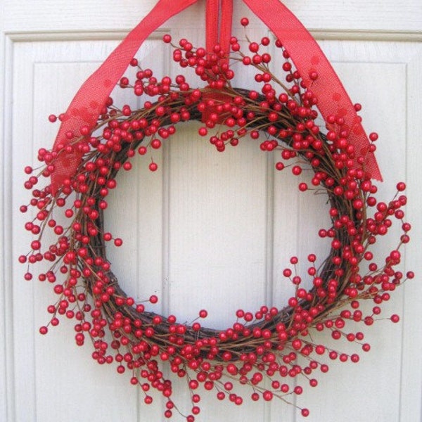 Red Valentine Wreath, Holiday Wreath, Berry Wreath, Red Holiday Decor for Front Door, Patriotic Decoration