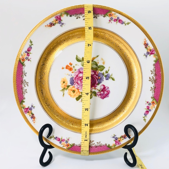 Royal Bavarian Hutschenreuther Selb China - Bavaria - 9.5