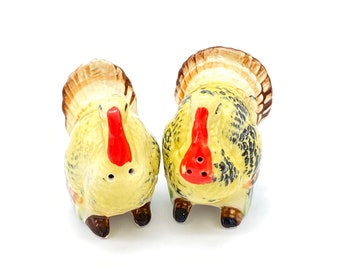 Vintage - Hand Painted - Ceramic - Made in Japan - Thanksgiving Harvest Turkeys Salt and Pepper Shakers - Holiday Fall/Autumn Decor