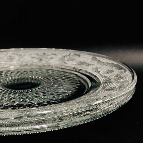 Vintage - Clear Pressed Glass - Sandwich Glass - Scroll With Fleur