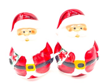 Vintage - Ceramic - Santa - Santas - Salt and Pepper Shakers - Holiday / Christmas Decor - Tablescape