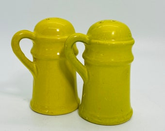 Vintage - Ceramic - Made in Japan - Lime Green - Salt & Pepper Shakers - Mid Century Modern