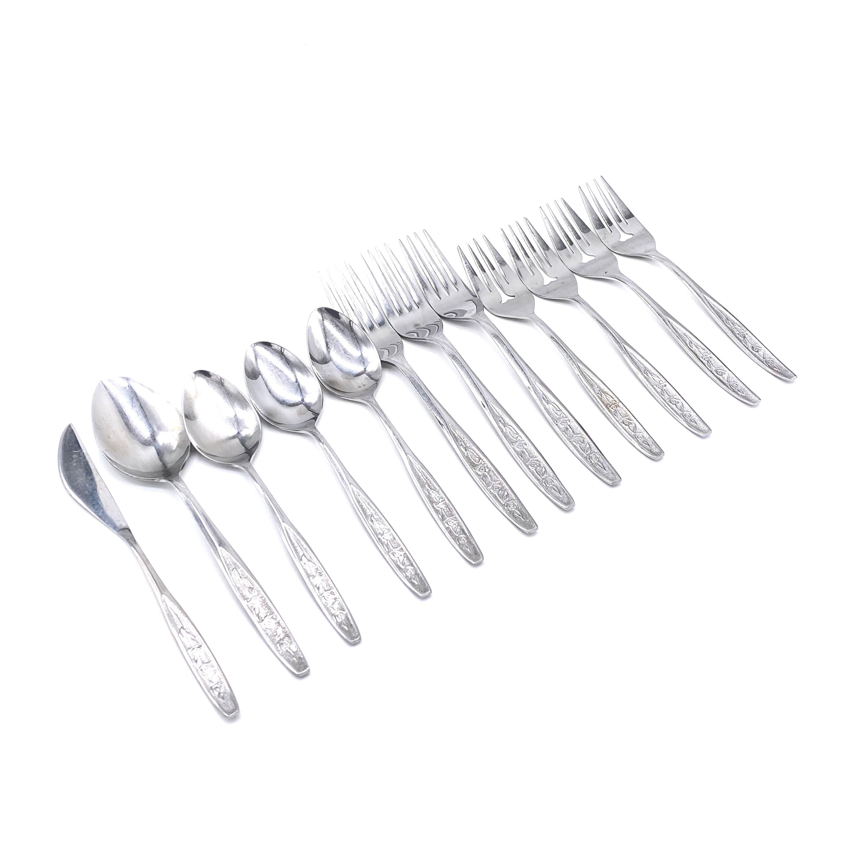 Basics Stainless Steel Dinner Forks with Scalloped Edge Pack of 12 