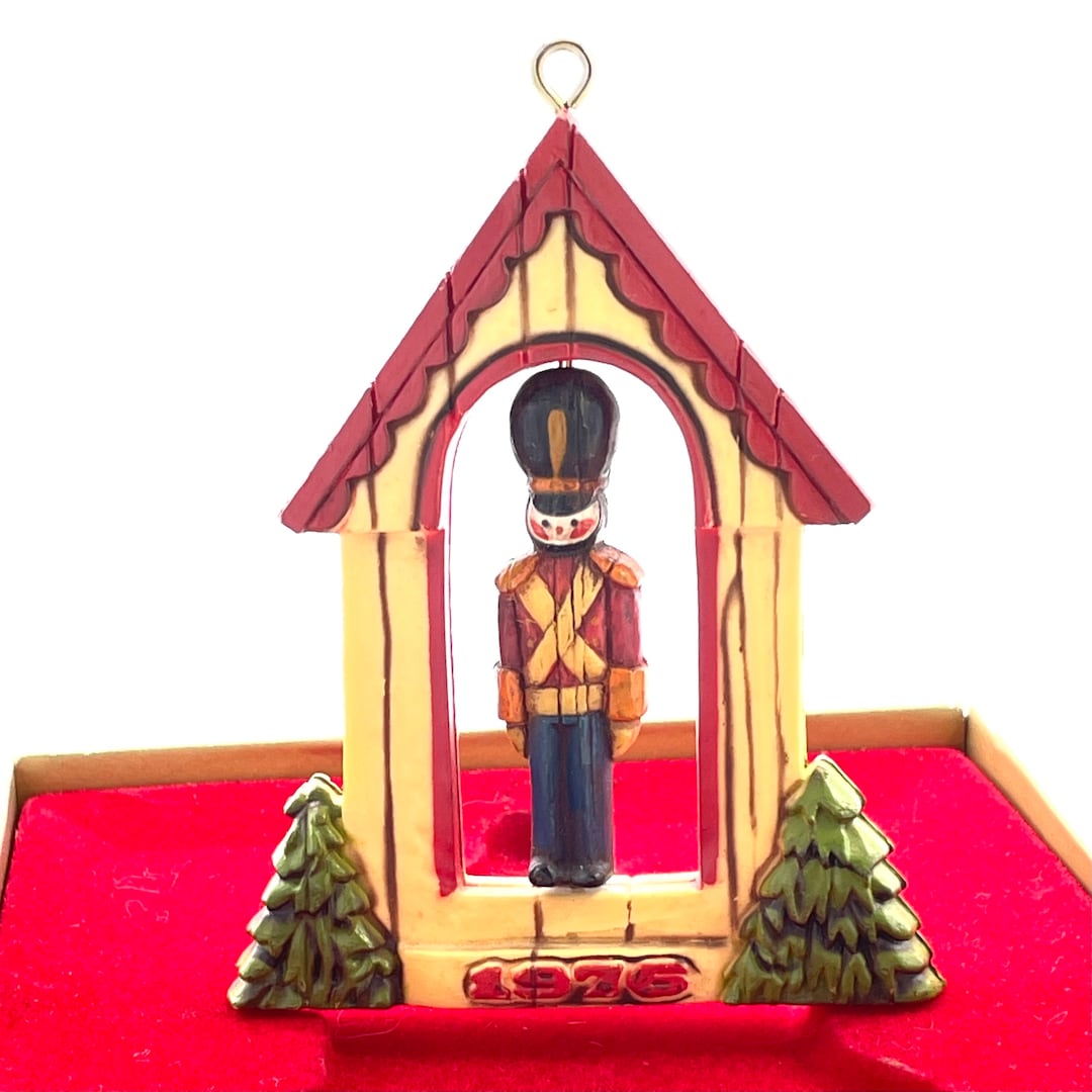 Vintage Hallmark Christmas Ornament 1976 Hallmark Twirlabouts