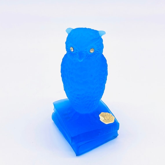 Vintage - Westmoreland - Frosted Blue - Rhinestone Eyes