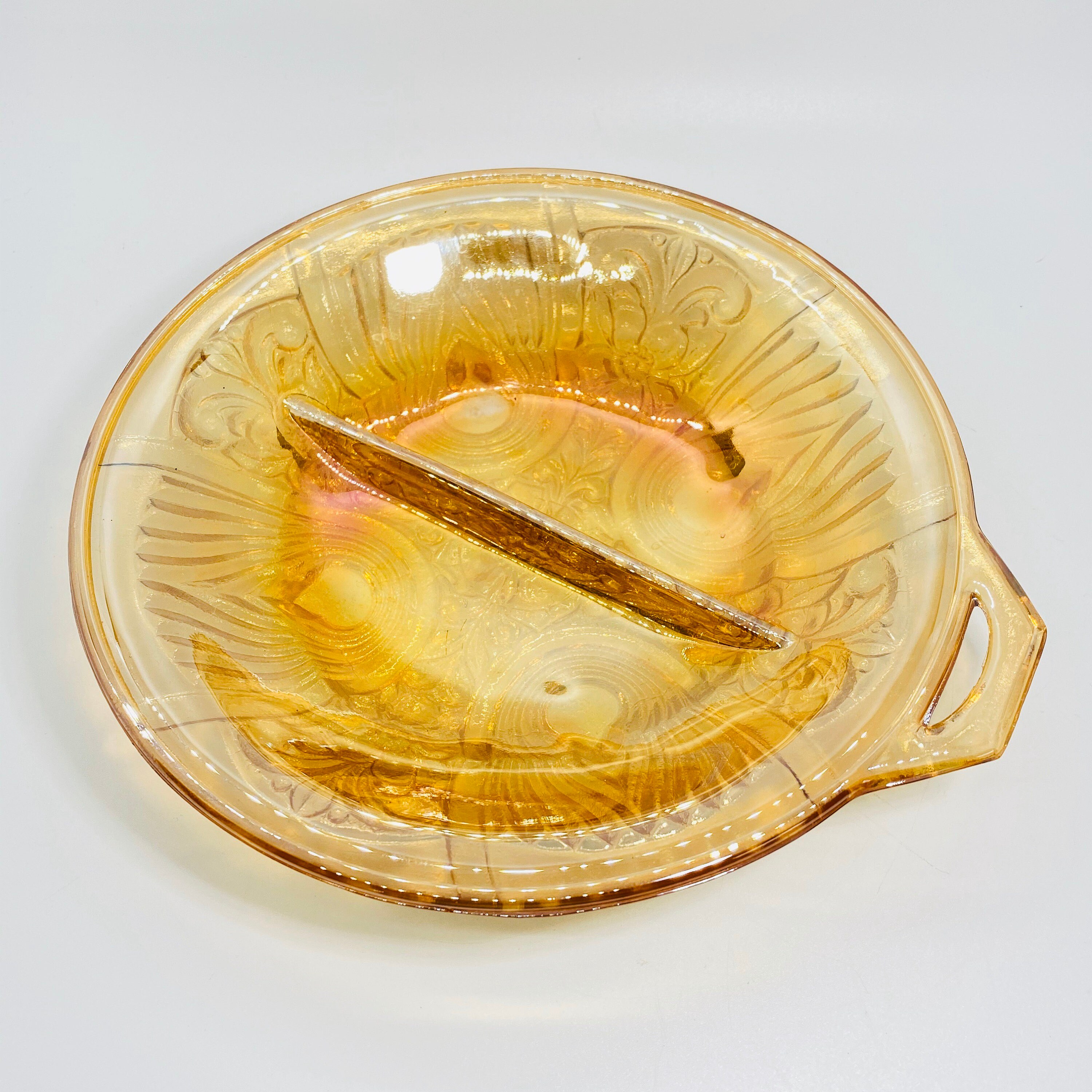 カーニバル　ガラス　フェデラル　ディナー皿 Carnival glass bowl with flower in the center - Etsy 日本