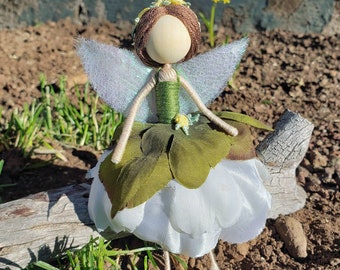 Fairy on a Log, Desert Wood, Flower Fairy Doll, Bendy Doll, Flower Doll, Waldorf Decor, Fairy Garden, Fairy Decor.