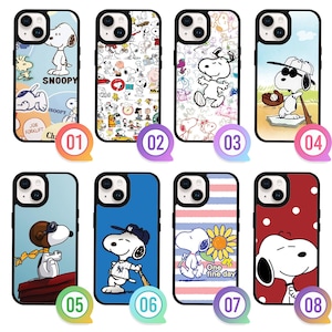 Peut inclure: Huit coques de téléphone avec Snoopy de Peanuts. Les motifs incluent Snoopy dans diverses poses, le baseball et du texte. Les coques ont des bordures noires et sont conçues pour un smartphone.