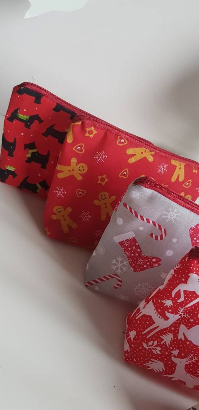kids gifts stocking stuffer Pack of xmas zip pouches christmas gifts secret santa