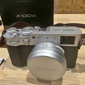 Fujifilm X100VI - Mint