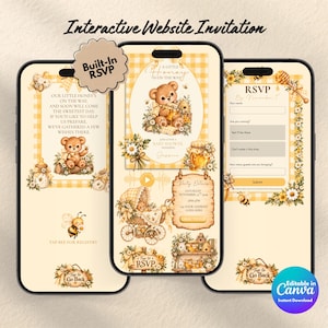 Op de afbeelding: Drie smartphoneschermen met een interactieve babyshower-uitnodiging met een honingbij- en teddybeerthema. Het ontwerp bevat gele ruitpatronen, bloemaccenten, RSVP-formulieren en tekst waaronder A Little Honey Is On The Way.