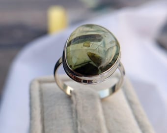 Anillo de prehnita verde natural: Anillo de promesa de plata de ley
